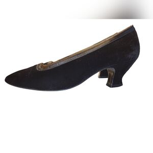 Vintage 90s Nina Black Velvet Almond Toe Kitten Heels - Size 8